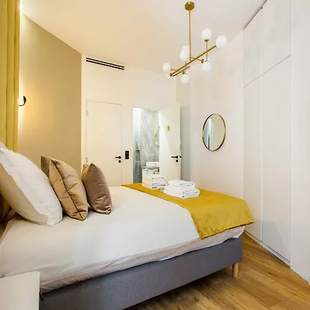 Appartamento Live Like Real Parisians In The Heart Of Parigi