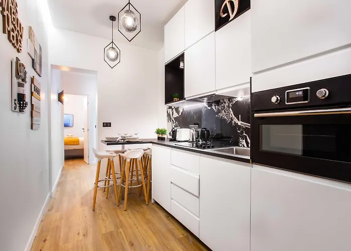 Live Like Real Parisians In The Heart Of *