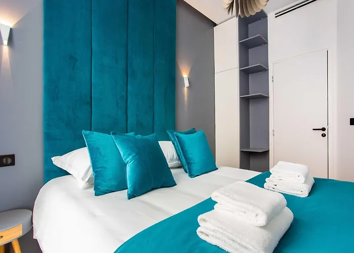 Live Like Real Parisians In The Heart Of Lejlighed Paris